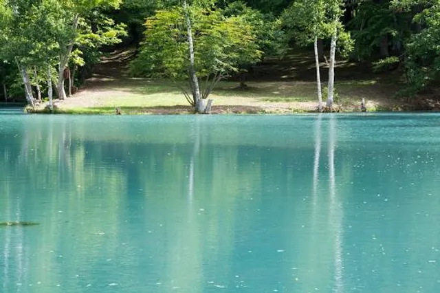 สระขุนน้ำมรกต