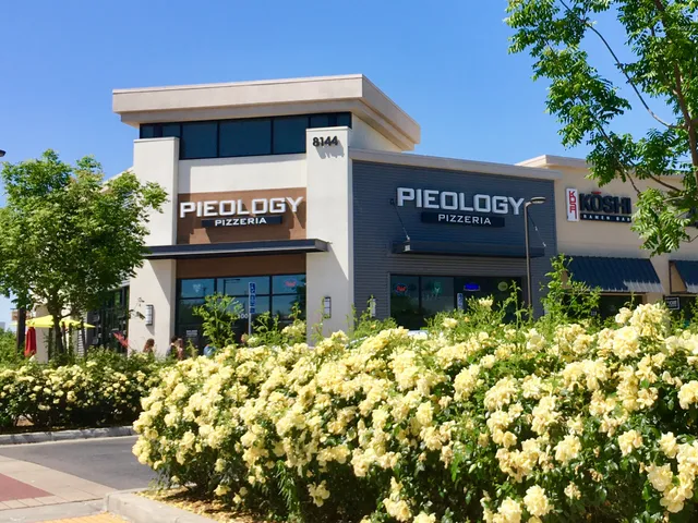 Pieology Pizzeria Sacramento Delta Shores