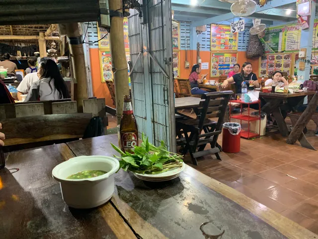 ส้มตำคิวทอง