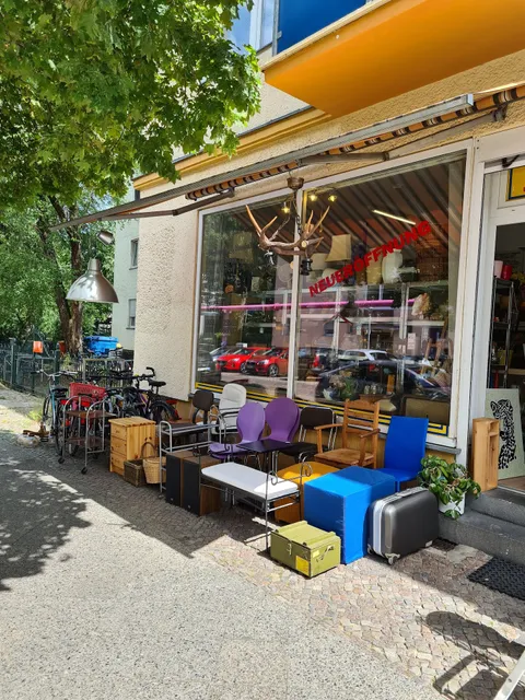 Vintage Retro Antik & Second Hand - thrift Shop