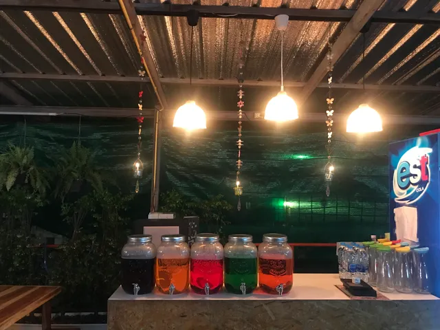 ครัวแม่สมใจ แซ่บอินเตอร์