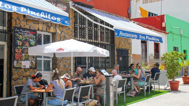 Los Pinchitos Restaurant