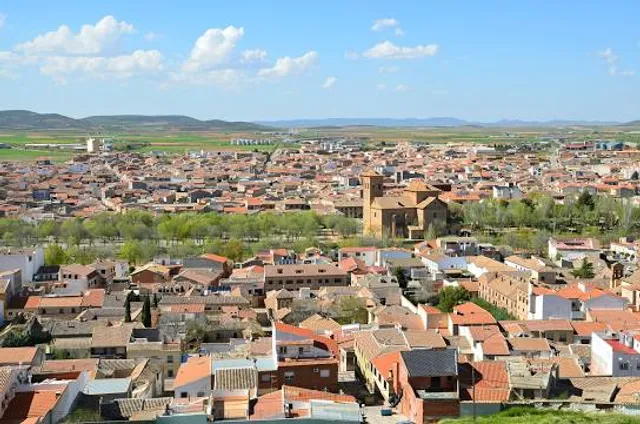 Cerro Calderico. Molinos y Castillo de Consuegra, Toledo