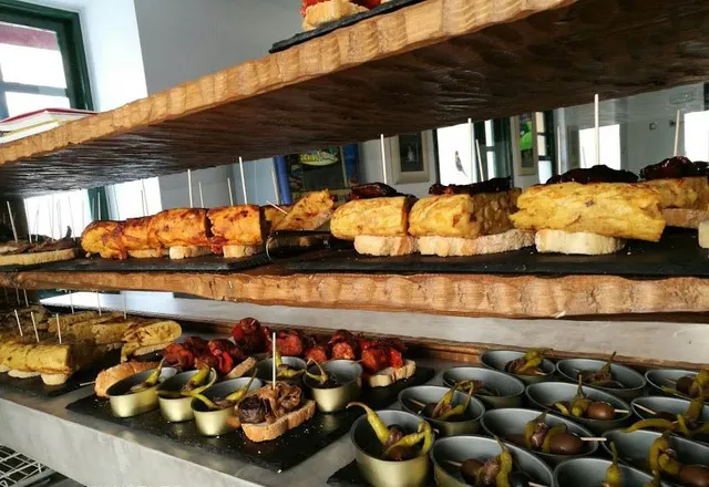 Restaurante La Golondrina Leña y Sarmientos