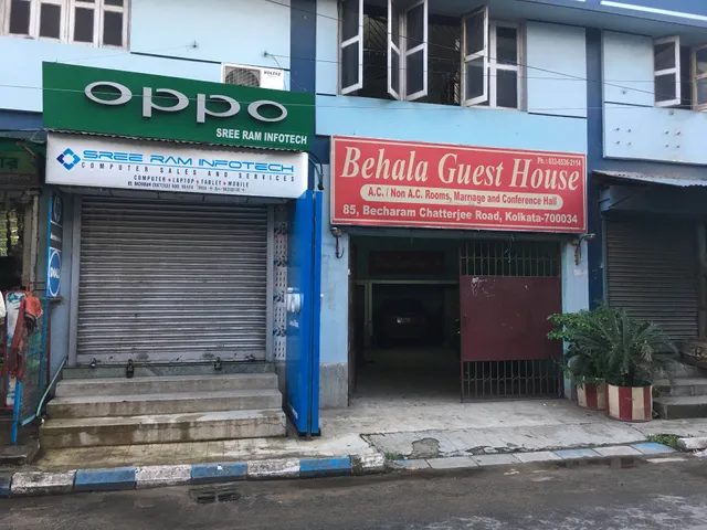 OYO 14232 Behala Guest House