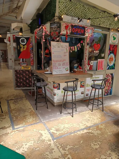 Carmen's Special Hummus