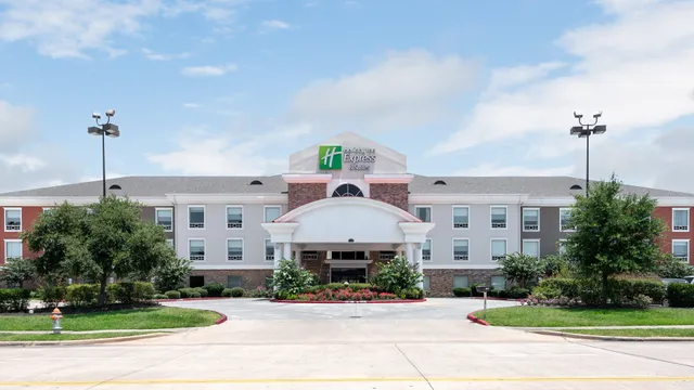 Holiday Inn Express & Suites Conroe I-45 North