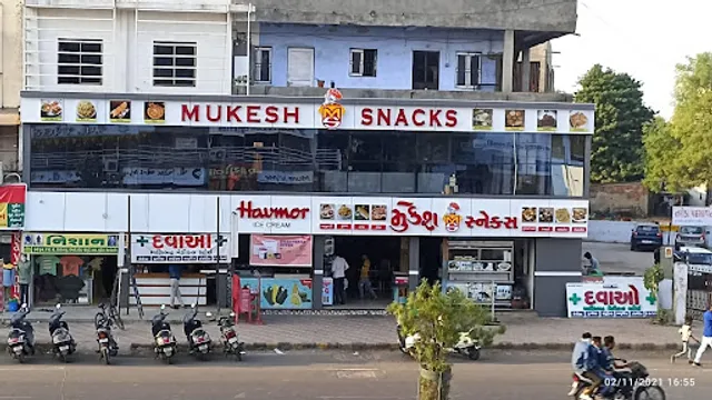 Mukesh Snacks