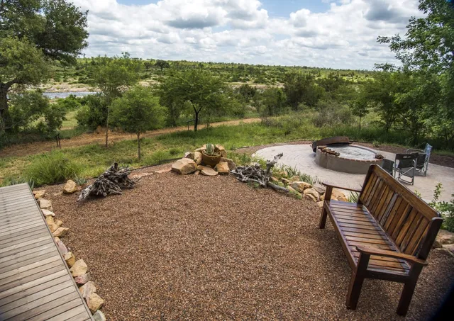 Crocodile Bend Lodge Mjejane