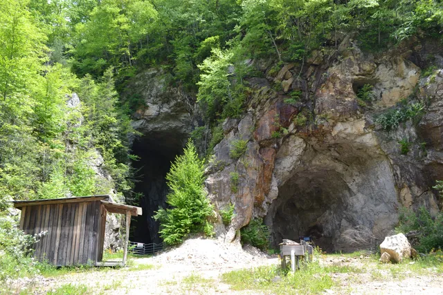 Gem Mountain Gemstone Mine