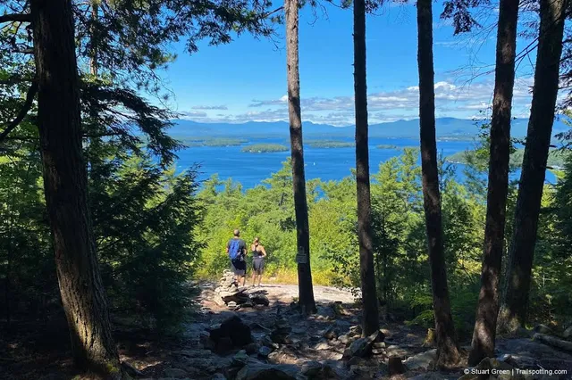 Lockes Hill Trailhead