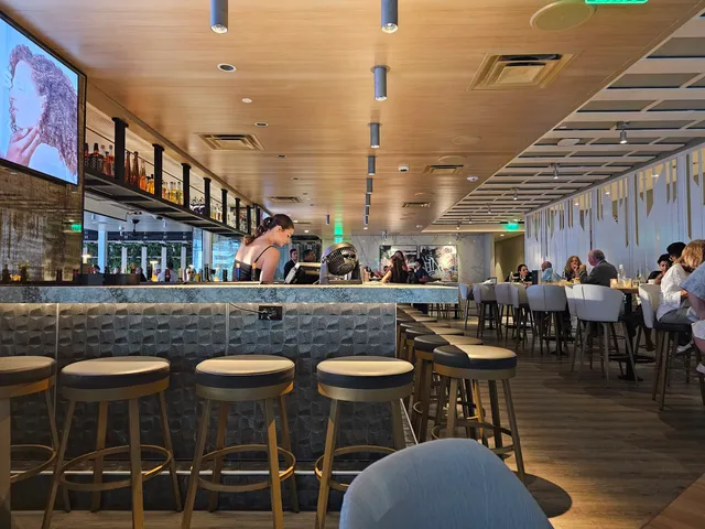 Moxies Fort Lauderdale Restaurant