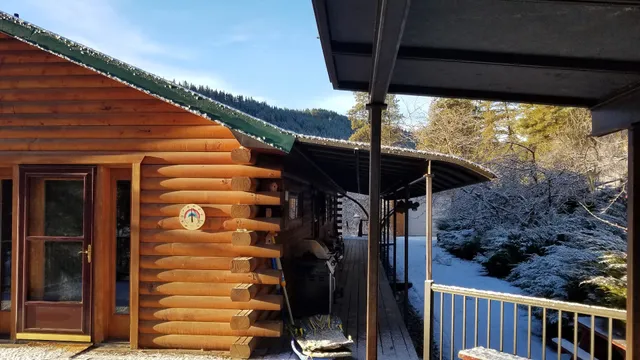 Hummingbird Hill Resort