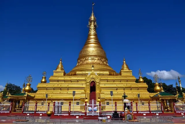 Eain Daw Yar Pagoda