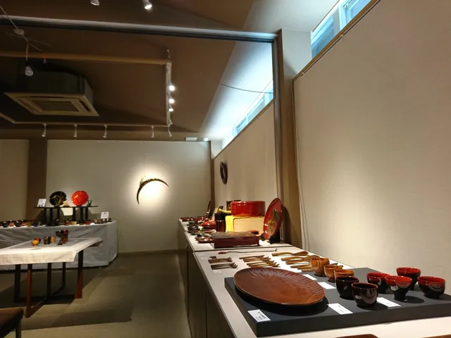 Sanuki Lacquer-ware Museum