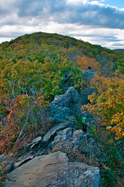 Bearfence Rock Scramble Trailhead