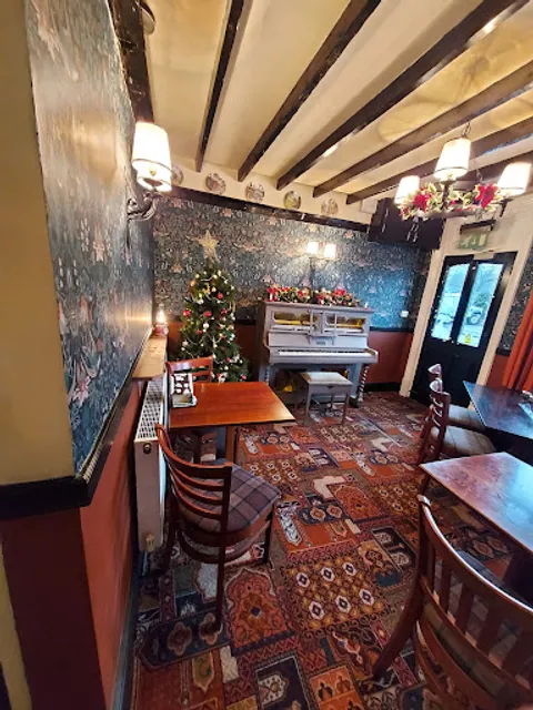 The Barton Turns Inn