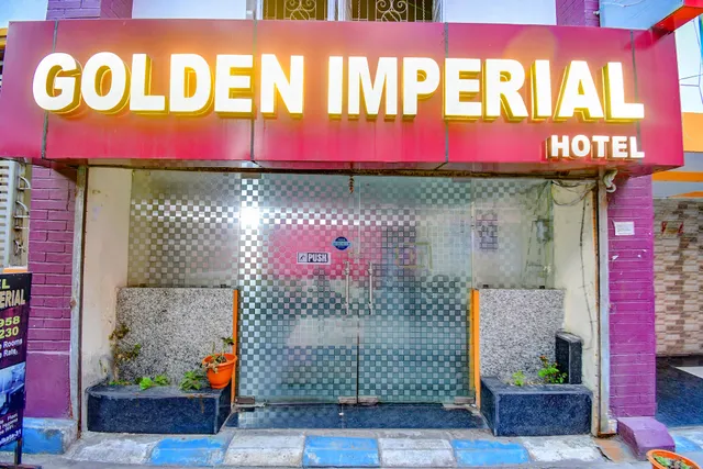 FabExpress Golden Imperial - Hotel in Dhakuria
