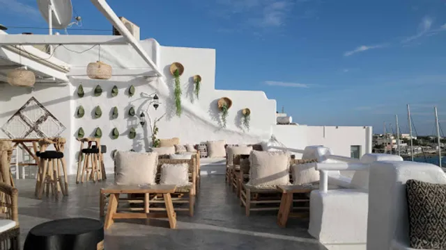 520 Cocktail Bar Restaurant