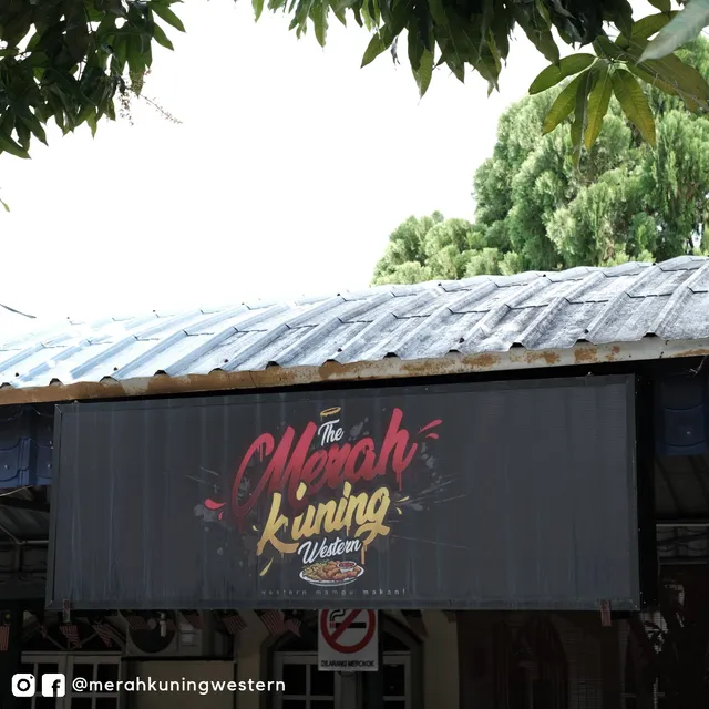 Merah Kuning Western