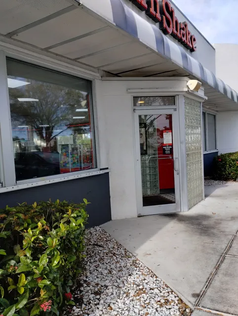 Vista Plaza Shopping Center