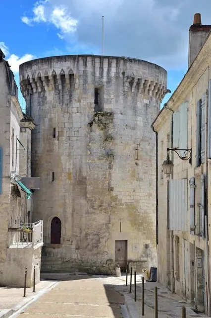 Mataguerre Tower