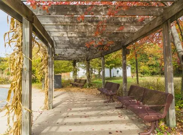 Claude Moore Nature Center