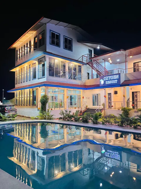 Oxygen Resort, Akshi