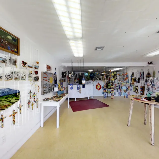 Jerilyn's Fused Glass Art Gallery & Studio
