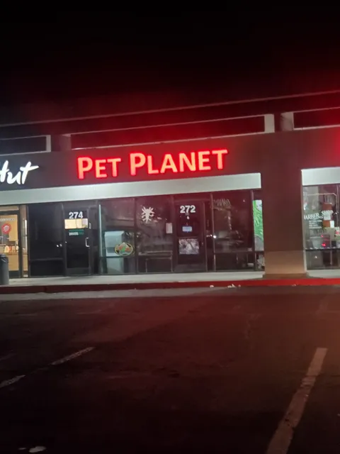 Pet Planet LLC