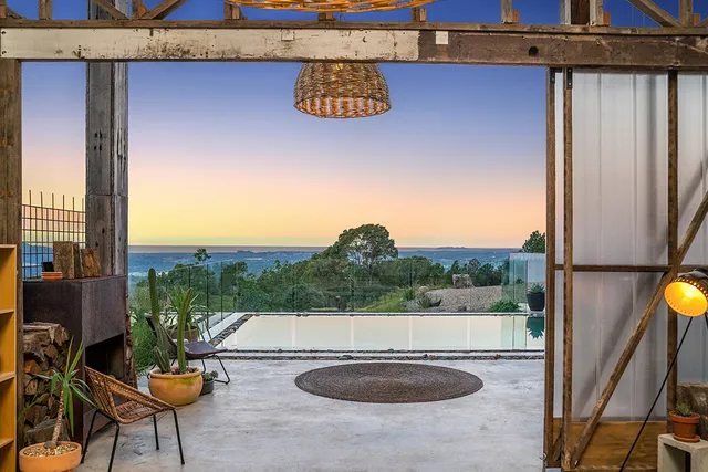 Blackbird Byron. Boutique Hinterland Accommodation.