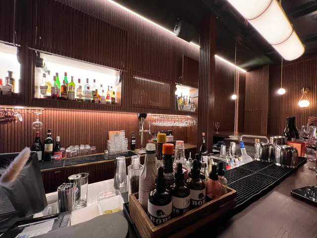 Signatur Vin & Bistro