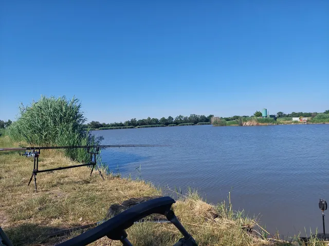 Derekegyházi halastó