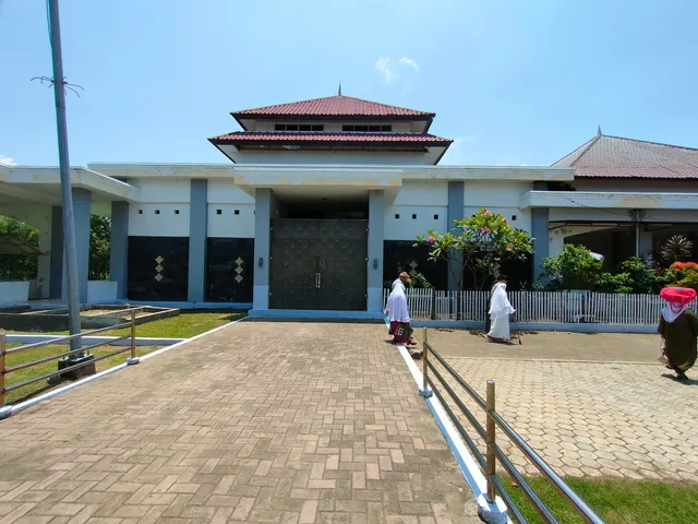 Tomb of Syiah Kuala