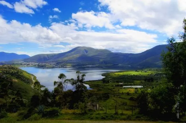 Laguna de Yahuarcocha
