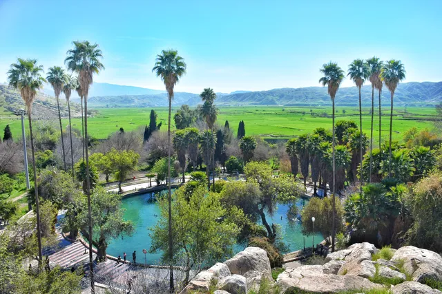 Cheshme Belghais Garden