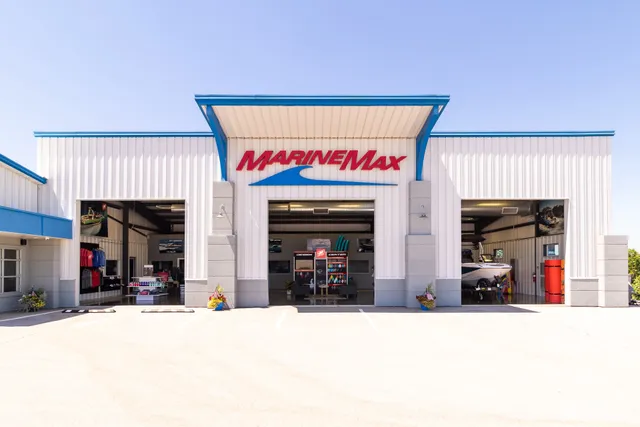 MarineMax Osage Beach