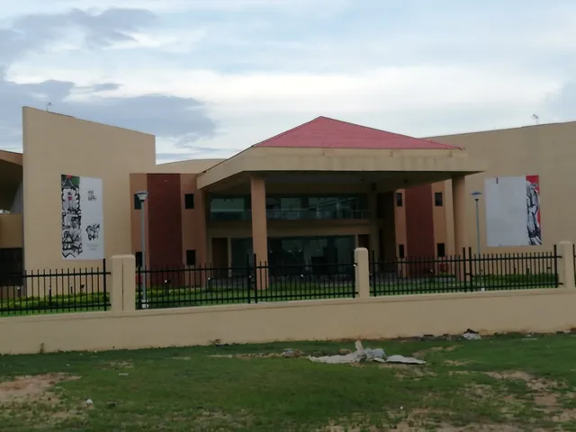 Shantiniketan Villa (Stay)