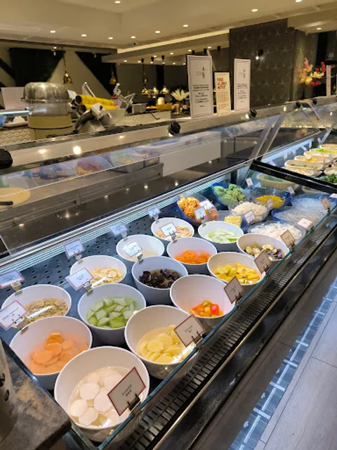 Tong Yang Plus, Ayala Malls Manila Bay