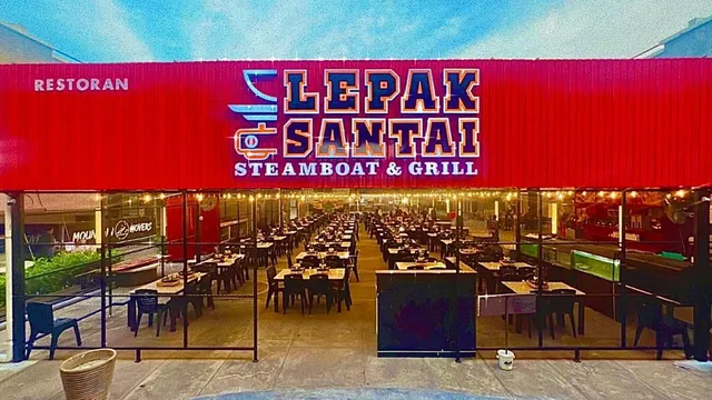 Lepak Santai Steamboat & Grill