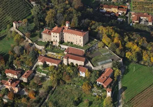 Castello della Manta