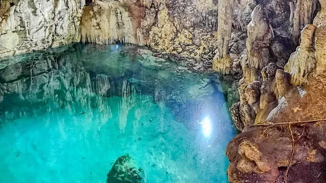 Cenote Caliskutz Homún (Pavo de monte)