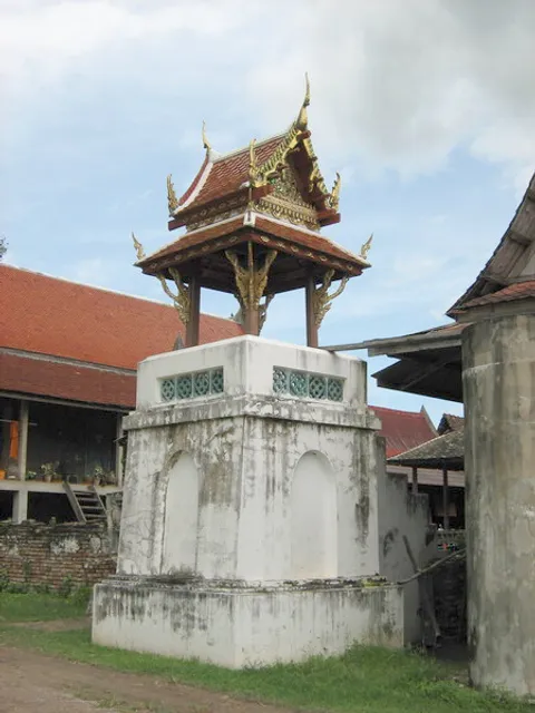 Ban Chang Lo Subdistrict