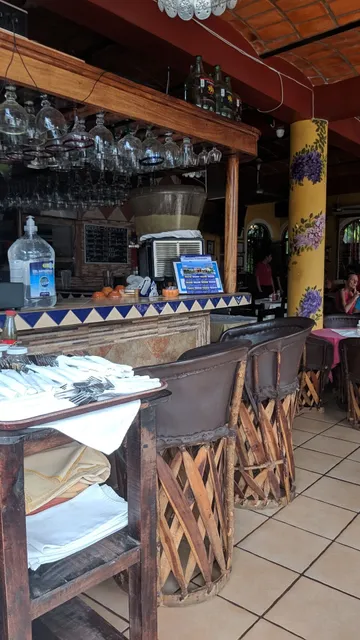 Wanda's Burger & Ribs