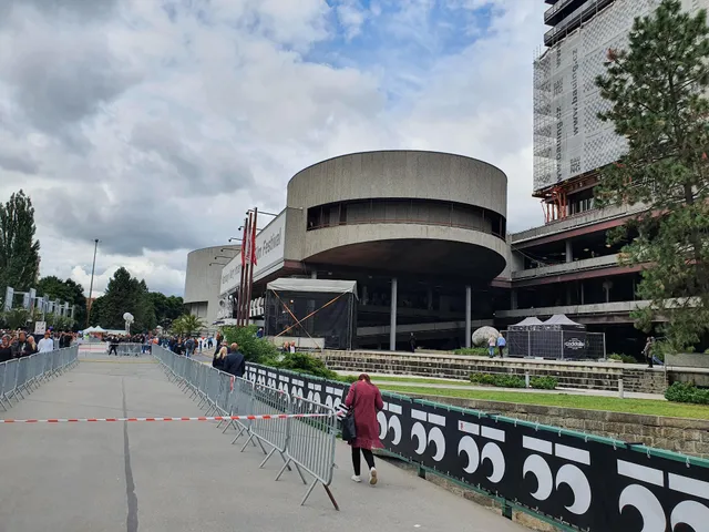 Hotel Thermal parking / garage