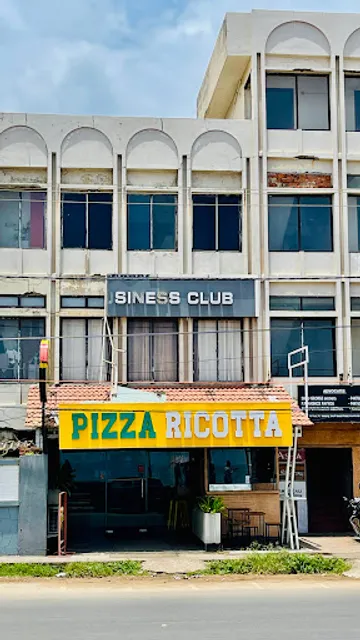 PIZZA RICOTTA Beach - Best Pizza in Calicut