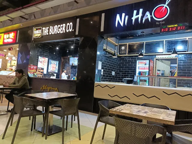 Ni Hao gaur City centre mall
