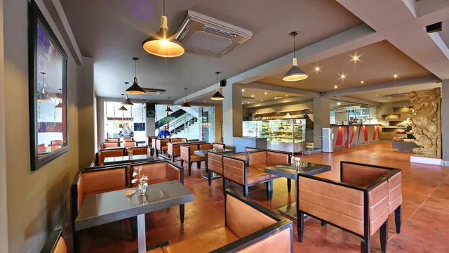 SREE AKSHAYAM SWEETS N BAKERS