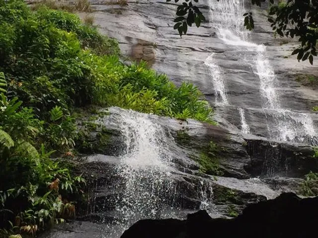 Cachoeira de Calhetas