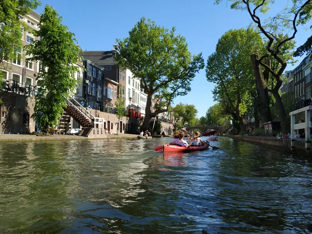 Utours: Fietstours, stadswandelingen, kanotours & sloepvaren